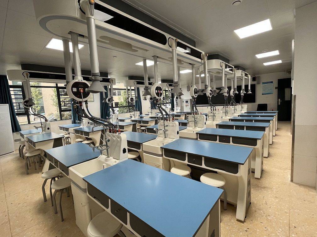 中学理化生实验室装备标准化建设及要求