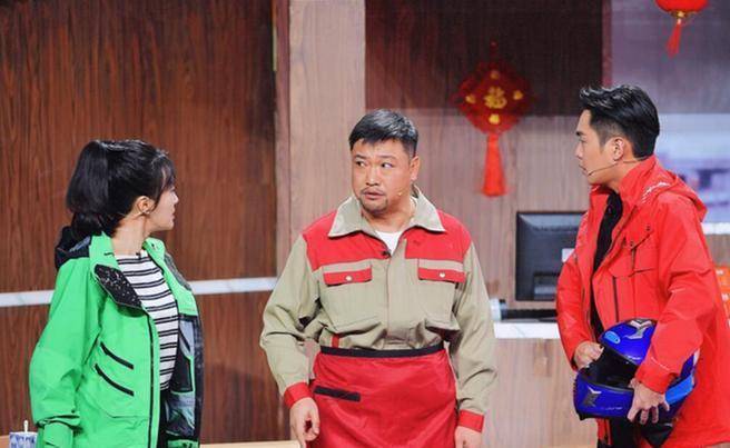 赵本山接班人:贾冰,是优秀演员,为何36岁辞去副处级工作_舞台_小品