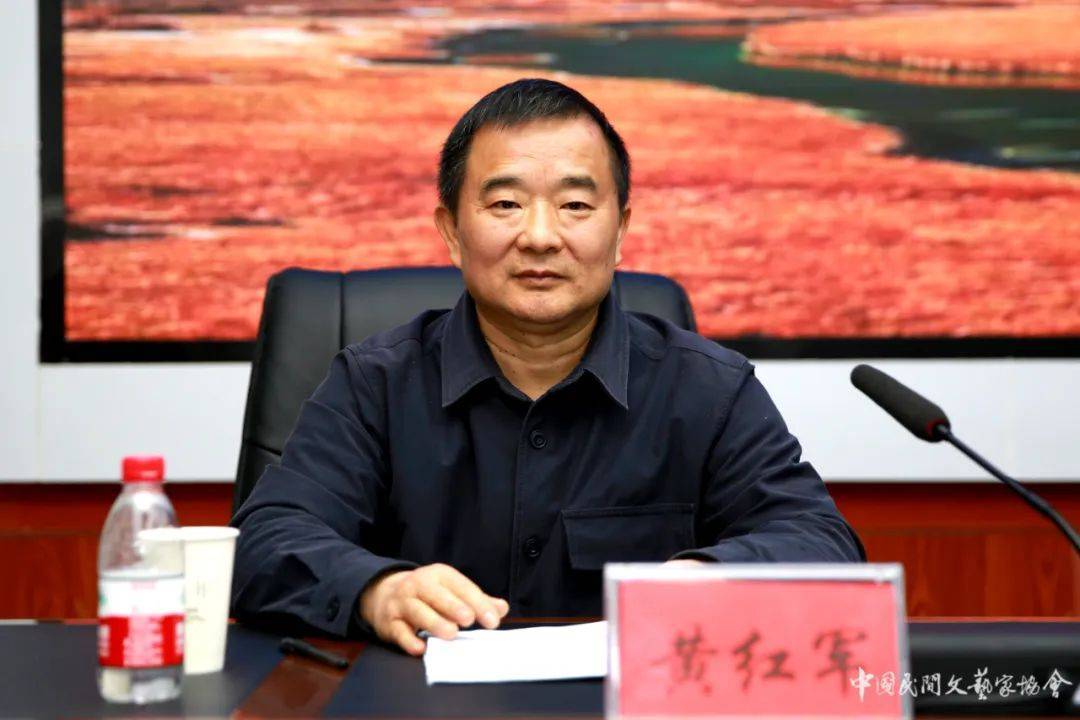 稻城县县委书记 格绒追美中国文联民间文艺艺术中心主任,中国起源地