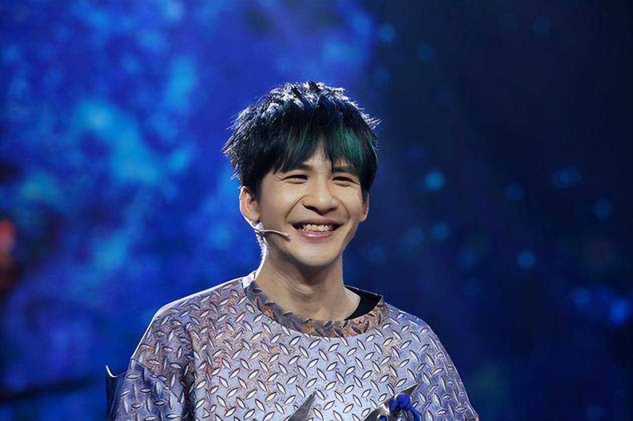 歌手大张伟:与乐队成员aa分账,大3岁"胖媳妇"常让他感动_付翀_音乐