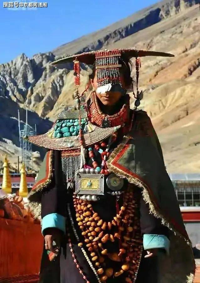 神奇,古代皇帝冕旒的设计原型在西藏?_手机搜狐网