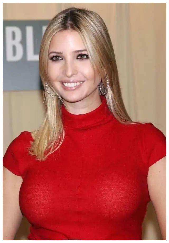 伊万卡"捷足先登"又穿旗袍,回不去的童年,身材越来越像卡戴珊_风格