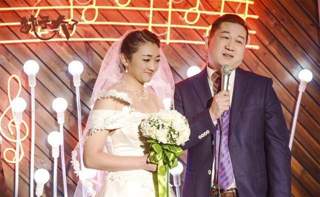 郭德纲目标转向影视剧,张鹤伦开始挑大梁,德云情景喜剧或成招牌_相声