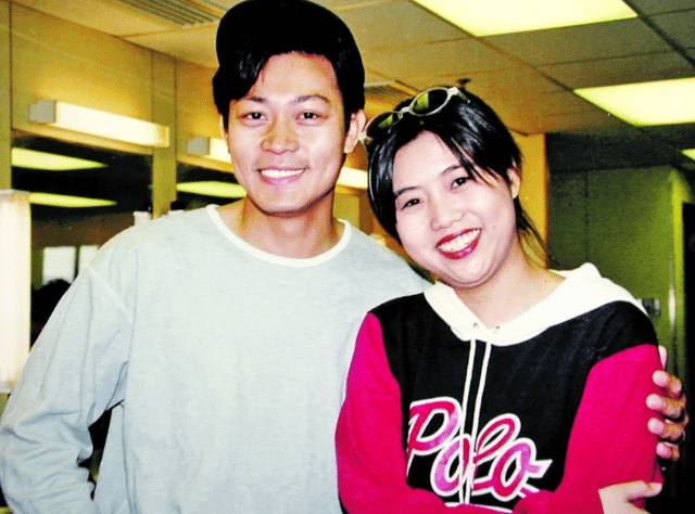 曾伟权毅然一生未娶,60岁与狗为伴_姐姐_恋情_叶丽仪