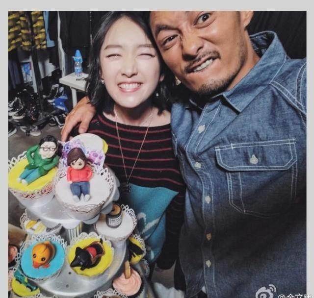 趁鹿晗迪丽热巴还持续甜蜜,吴昕与过气男星也要跟风炒cp