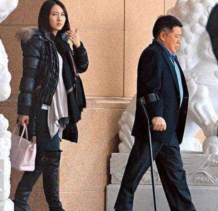 黎姿:曾被许晋亨视为"掌中宝",为何转身嫁给残疾人马廷强_弟弟_感情