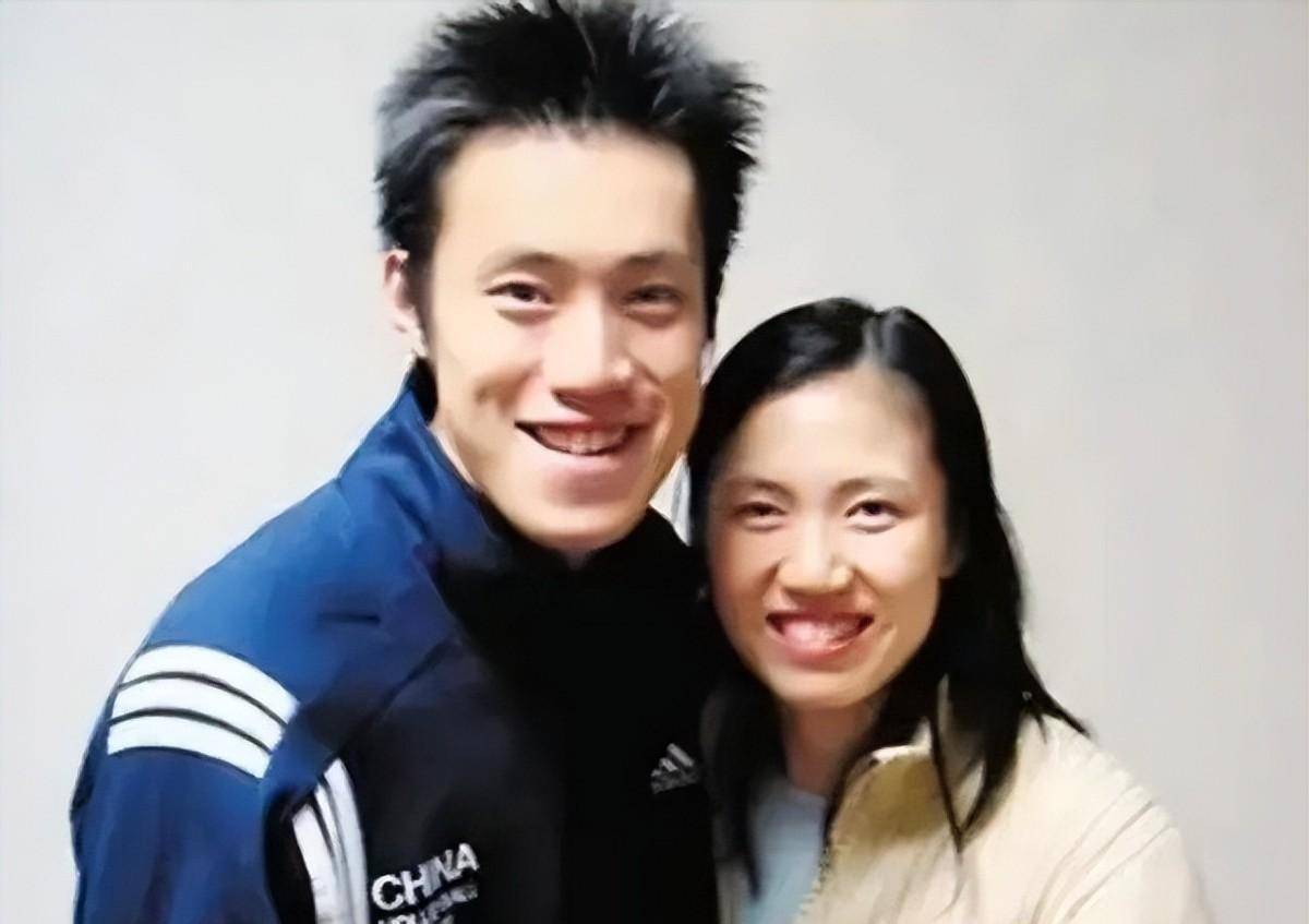 前女排队长周苏红:照顾瘫痪丈夫,5年后离婚,二婚嫁大9岁富商_汤淼