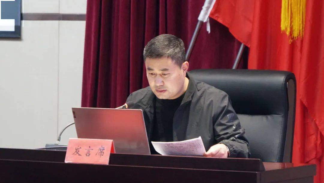 玄庙镇党委书记张亚彬发言▲葛集镇党委书记戴红梅发言▲周寨镇党委