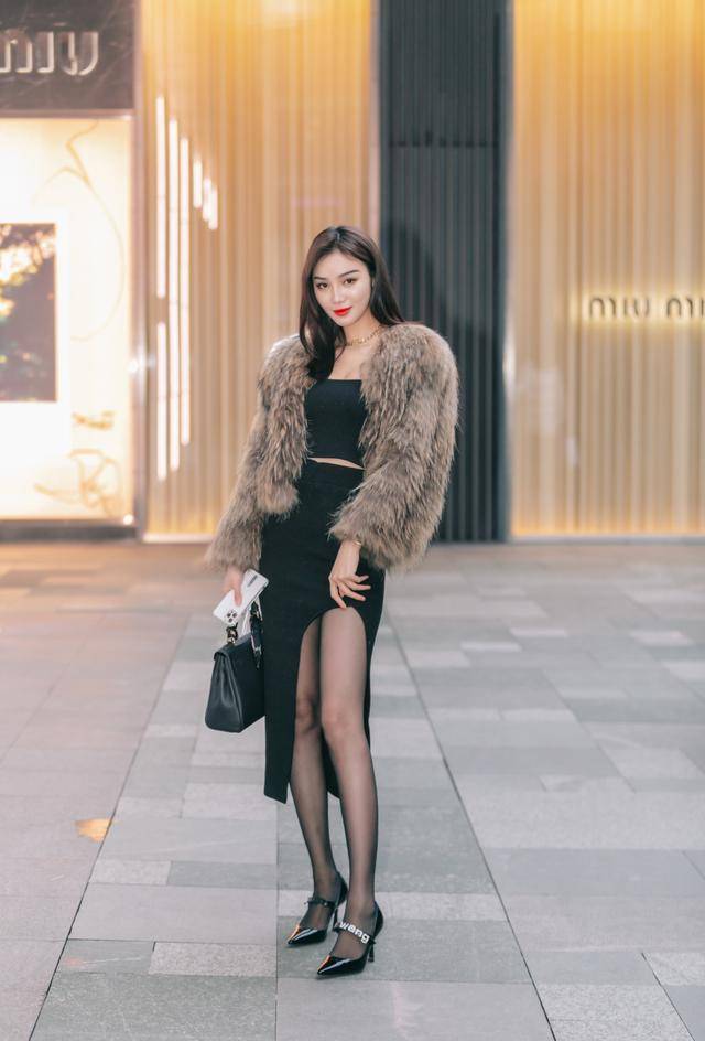 美腿配丝袜,时尚又迷人的秋冬穿搭_美女_朋友_天气