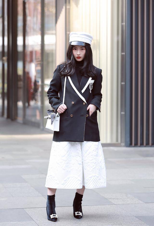 早春最流行的小香风,俏丽甜美又时髦,演绎你的独特摩登气息