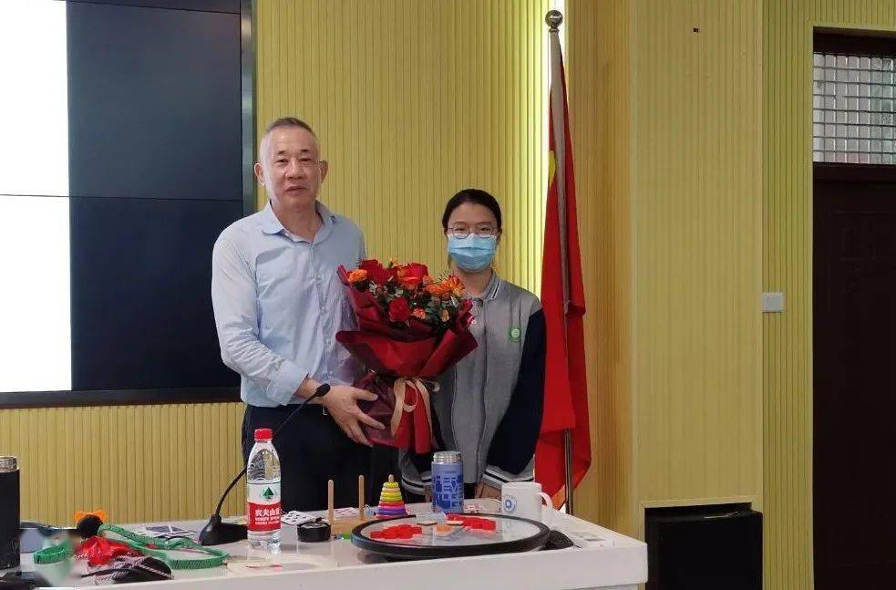 品玩数学之境|任勇老师的讲座,原是这样有趣_思维_方法_教育