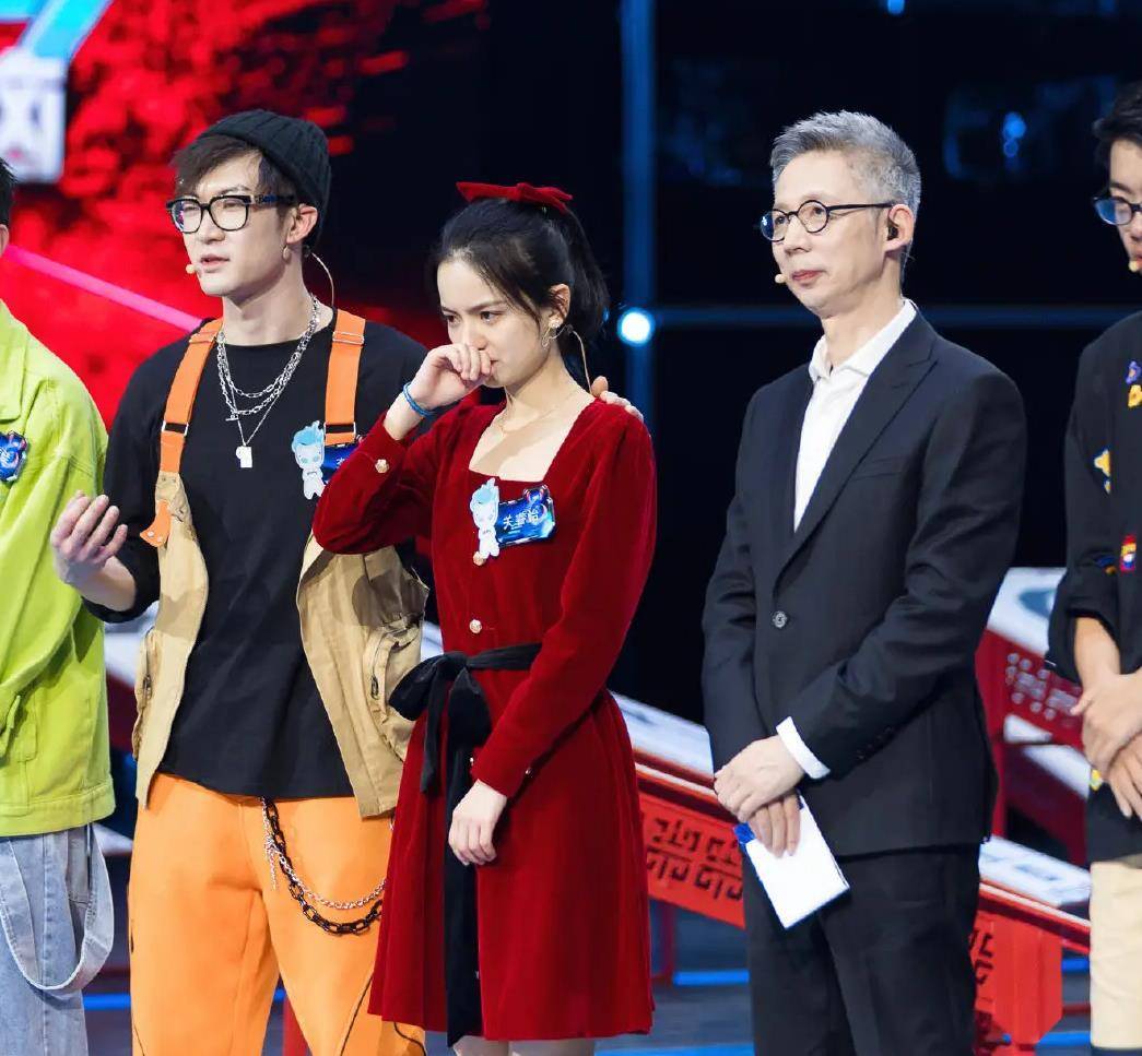 关睿怡后程乏力,尹佳奇一战成名,木桶效应才是最强大脑破圈关键_比赛