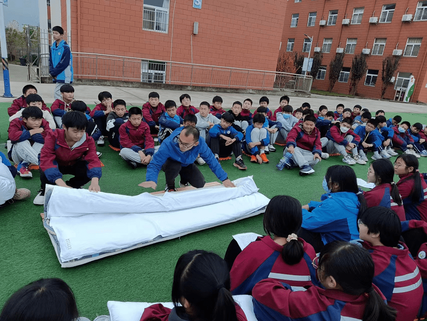 潢川启明中学宿舍照片图片