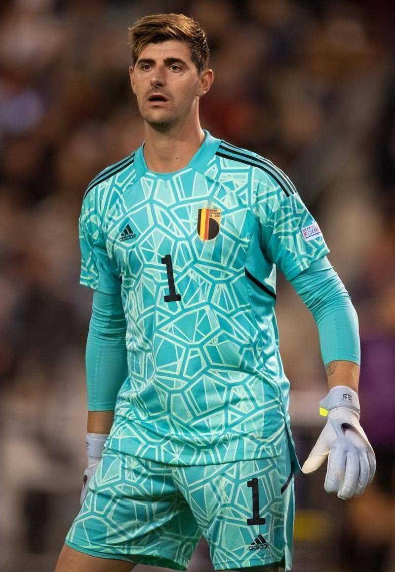 2022年卡塔尔世界杯排名:最佳50名足球巨星,姆巴佩居首梅西第4_比赛