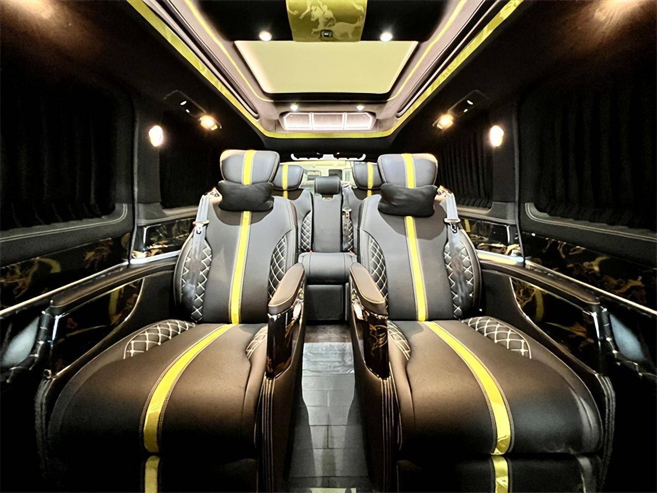 奔驰V260L改装七座商务车,来自欧式的典雅风格,内饰太奢华_搜狐汽车_搜狐网