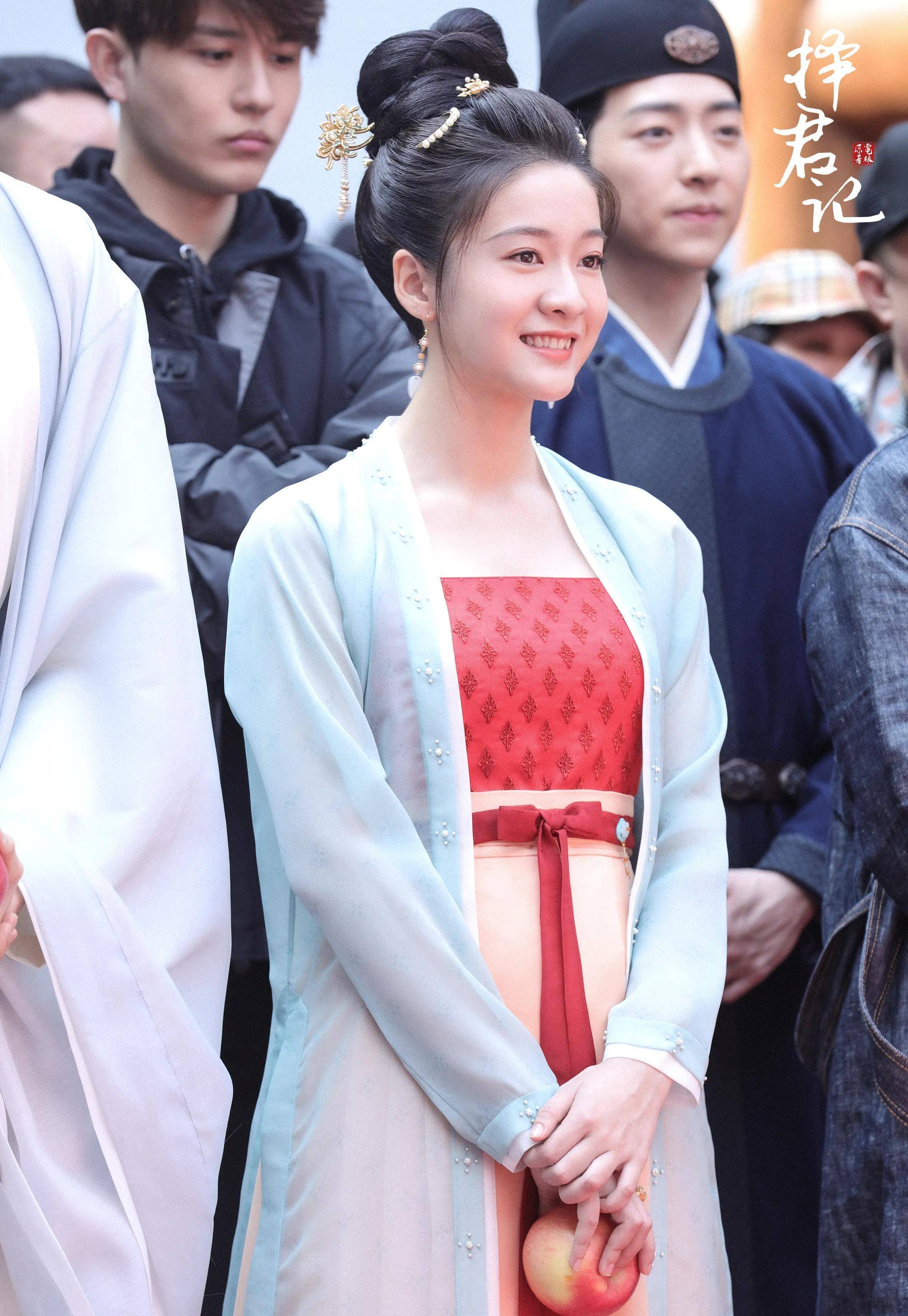 张雪迎《择君记》官宣 古代喜剧人版名媛凡尔赛招亲_沈妙_海报_电影