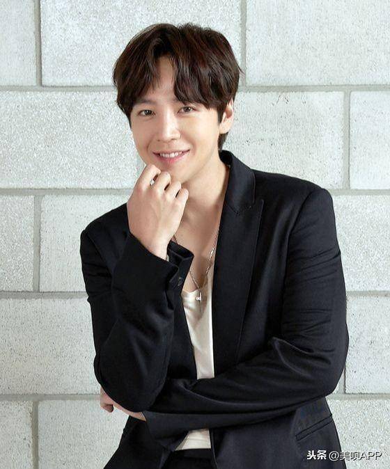 张根硕一瘦就回颜巅!从亚洲王子到"胖到毁容",被嘲男版贾玲?