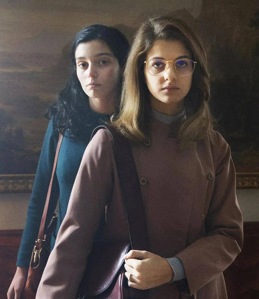 《我的天才女友》| 承受暴力的亲密关系,然后成长_生活_家庭_小城