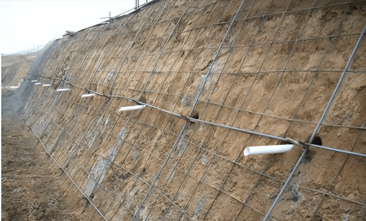 土钉墙支护如何施工?八步走_mm_混凝土_喷射