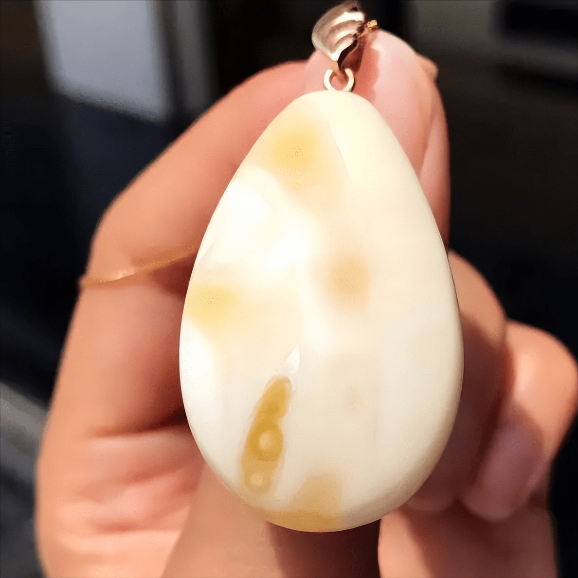 所有的琥珀蜜蜡都有香味吗？你知道