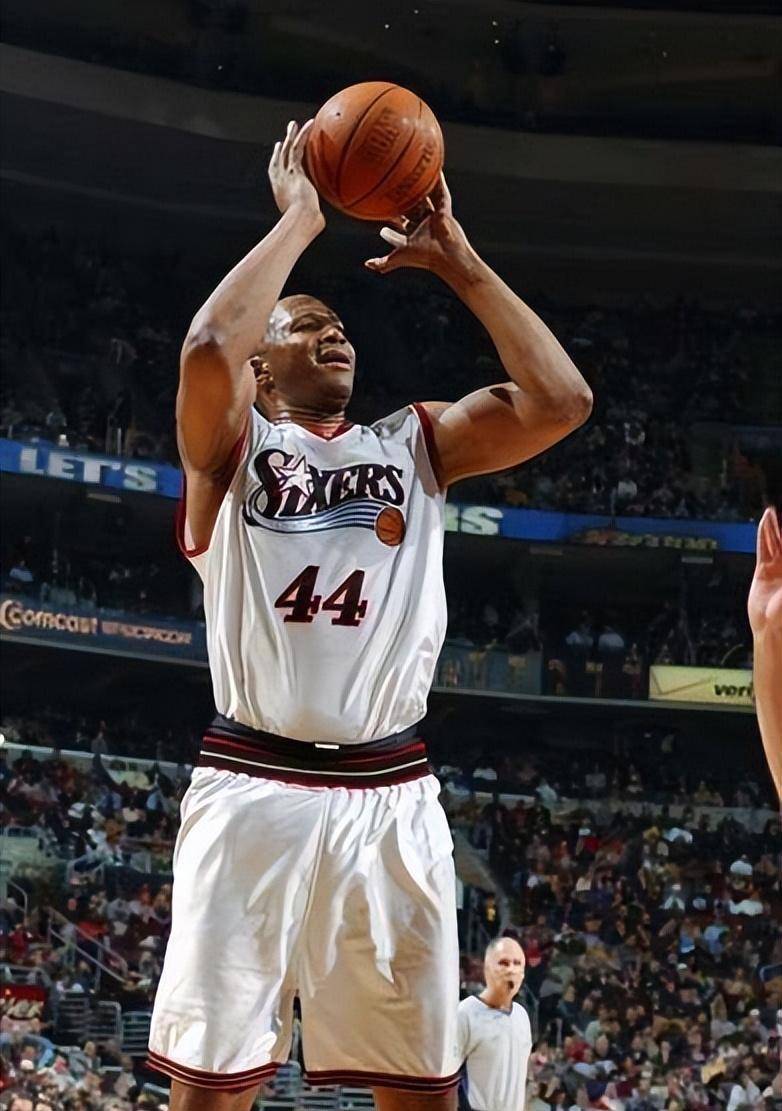 nba365天365星-德里克科尔曼_大前锋_篮网_赛季