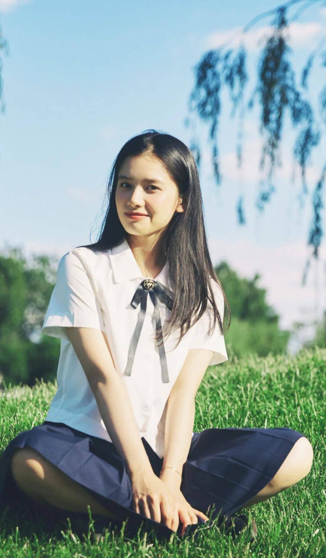 张婧仪初中和高中就读于长沙同升湖实验学校,在校期间,她多次参加学校