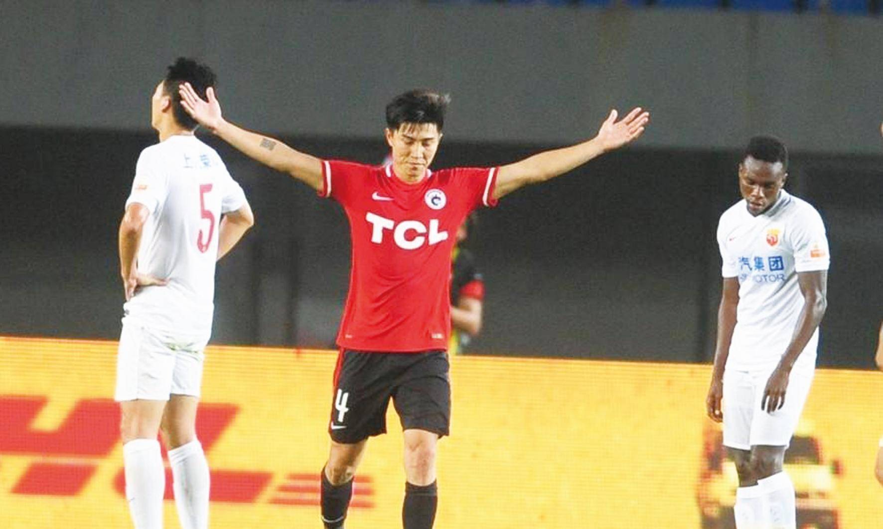 「孙世林忆辽足生涯」他眼中的辽足是什么样的?_球员_肇俊哲_性格