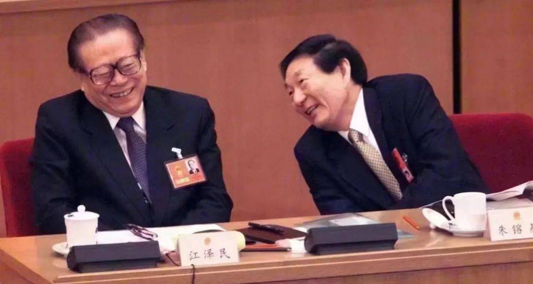 江泽民一生究竟掌握了几门外语_英语_俄语_上海