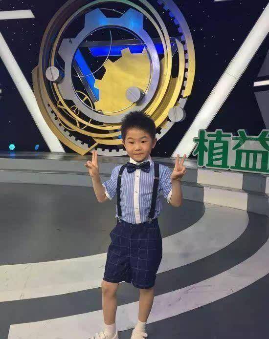 他3岁成名9岁挣上亿,如今坦言一直不想去一个地_张峻豪_父母_电视剧