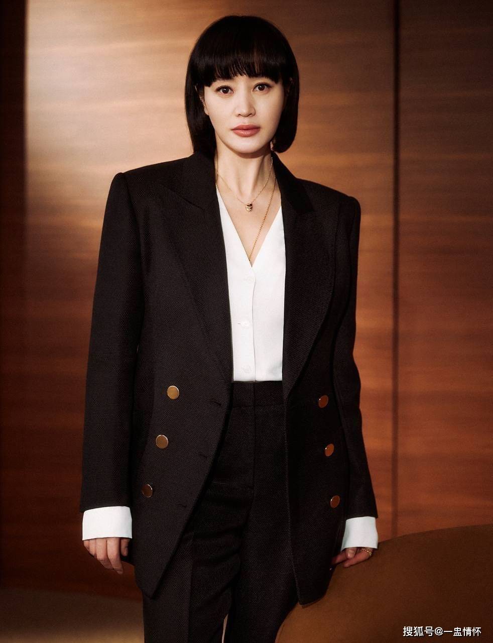 王后伞下》主演戏外秘密！金憓秀曾是跆拳道好手？_搜狐网