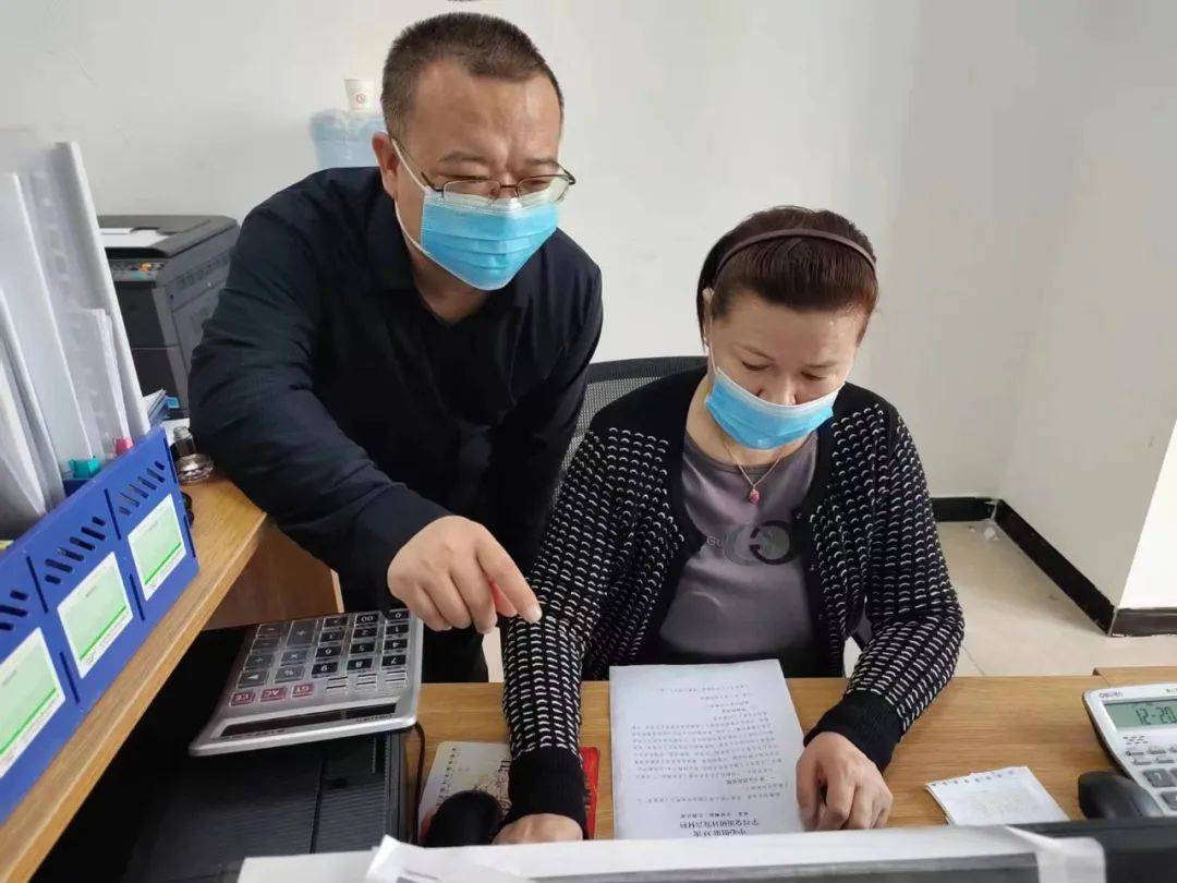 基层干部心声|李磊:践行为民初心 兜牢民生保障"幸福线"_吉木乃县