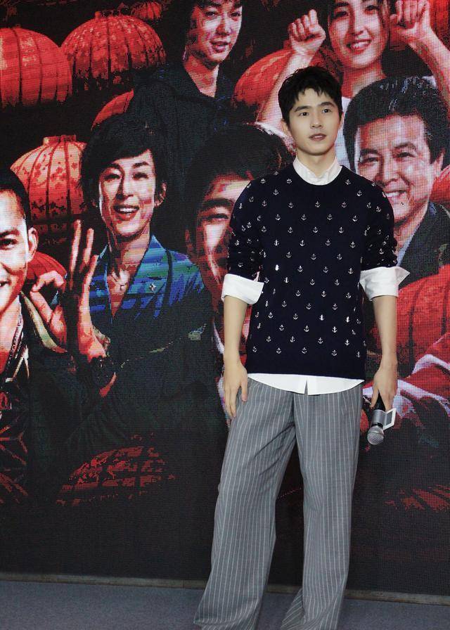 刘昊然来了!宣传《唐探3》,他带作品见老乡特别开心_电影_挑战_角色