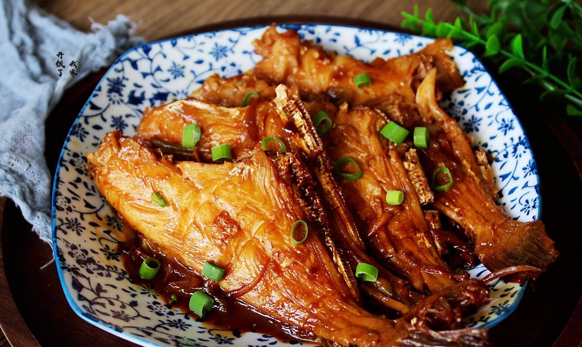 这鱼浑身都是宝,贵也不省,比带鱼还香,比鲈鱼还嫩,咋做都好吃_皮鱼