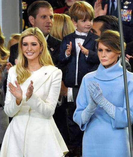 梅拉尼娅:表面上和蔼可亲,背地里对女儿心狠手辣,当众甩脸川普_特朗普