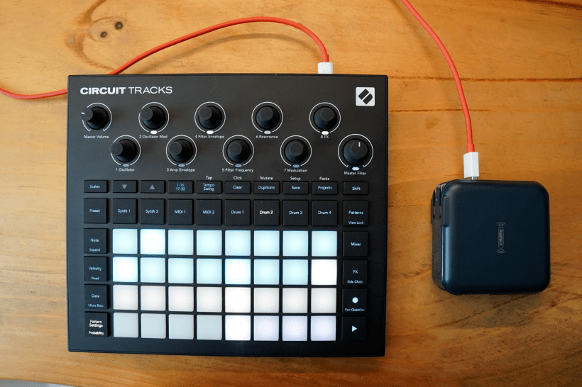 novation circuit tracks 评测:不能当宿主的鼓机不