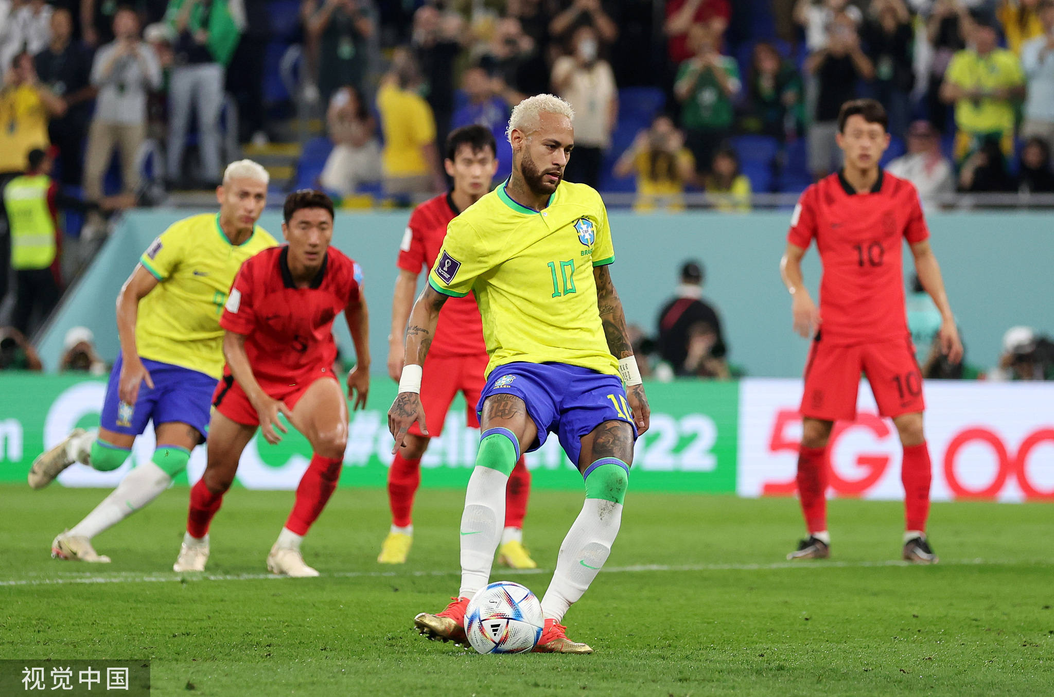 世界杯-内马尔破门维尼修斯传射 巴西4-1韩国晋级8强