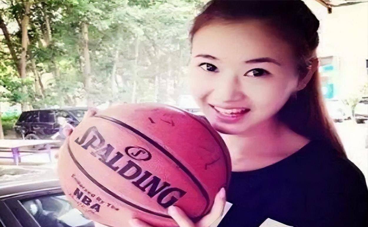小巨人"梁天云:身高1米97,退役后嫁东北农村小伙_王金宝_大庆_生活