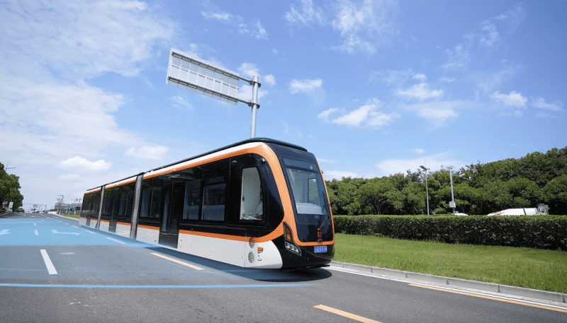 氢动力数字轨道胶轮电车示范线投入运营_车辆_导向_协调控制