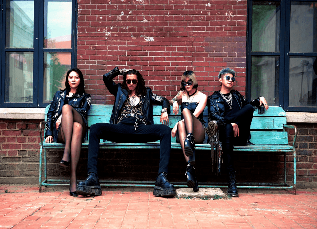 00/19:30丨短视频届"中国最时髦的乐队"带你回味80年代迪斯科魅力_儿