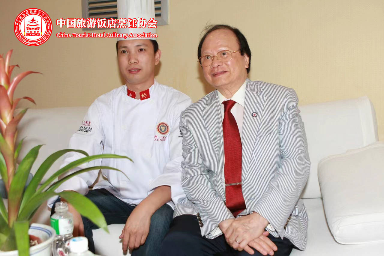 師出名門 鮑魚王子中國烹飪大師侯杰 中國飯店業餐飲管理專家