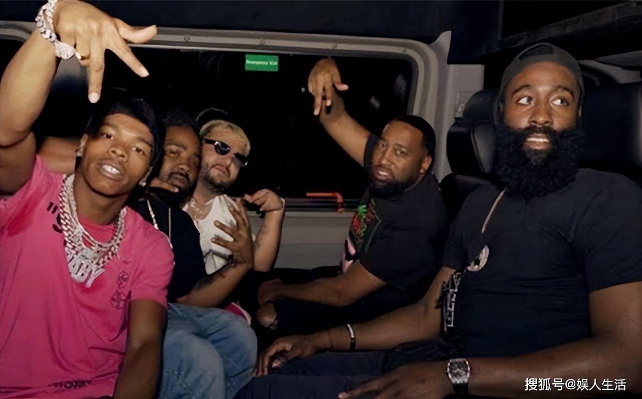 哈登现身夜店为好友庆生,包厢堆金成山美女相伴_比赛_命中率_投篮