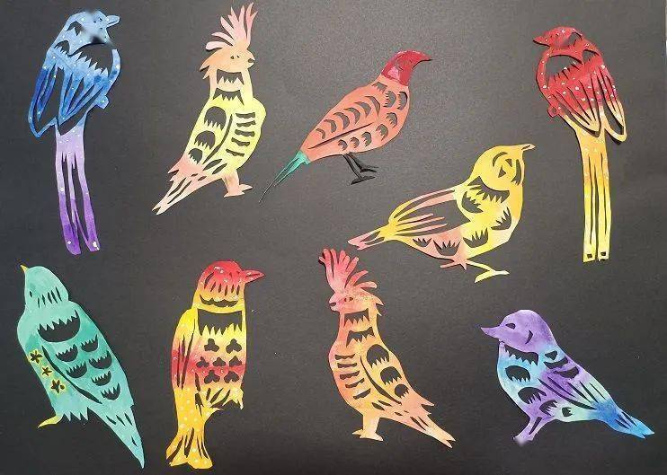 动物篇染色剪纸小动物蝴蝶西游人物服饰篇套色剪纸点击观看视频↓郑人