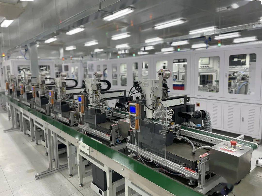 一线写真 | 新产品全自动化产线即将"上岗",企业全面进入满工满产