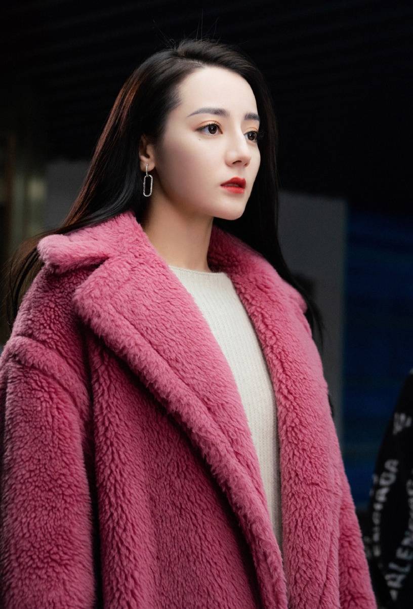 赵丽颖《半夏》霸气,热巴,倪妮美得经典,杨紫让人意外_图片_来源_微博