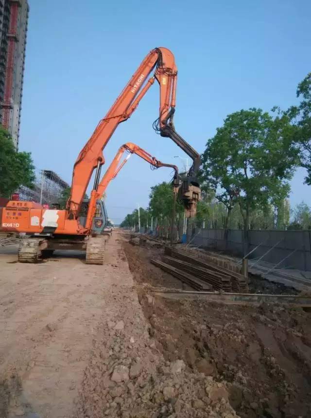 钢板桩施工没你想象的那么简单_进行_位置_检验