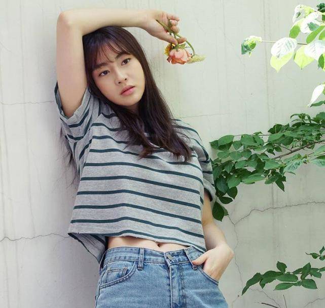 玄彬前女友姜素拉宣布与圈外年长男友结婚,曾被利特公开"求婚"_sj_朴