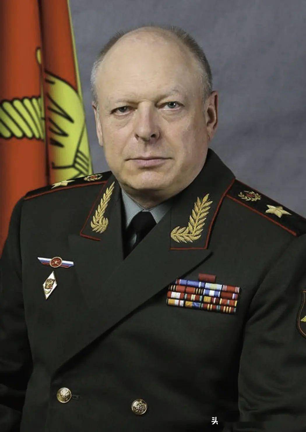 陆军总司令奥列格·列昂尼多维奇·萨柳科夫大将的专题文章——《原野