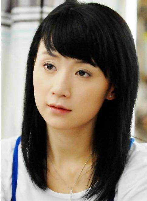 配角出演《女人不哭》这部都市苦情剧之后,打开了苦情剧属于姚芊羽的