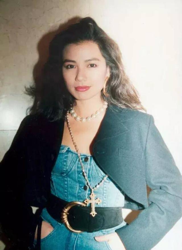 发型_卷发_迪丽热巴