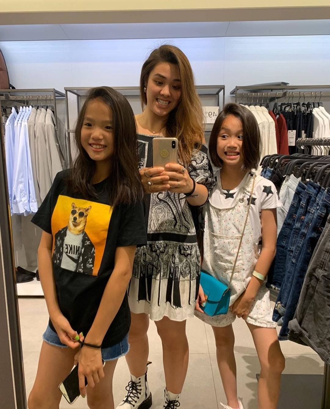 钟丽缇二女儿染眉毛惹争议,被指颜值不如妹妹,她发文霸气怼网友_jaden